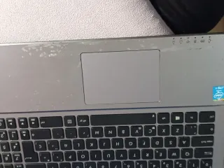 Portátil Asus i5 8GB RAM Nvidia 2GB