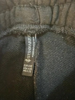 Pantalones negros de chándal