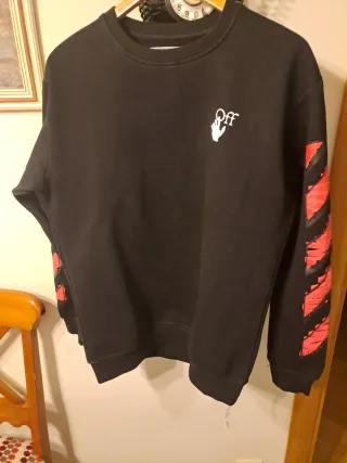 Sudadera Off White Negra Chico. No original.