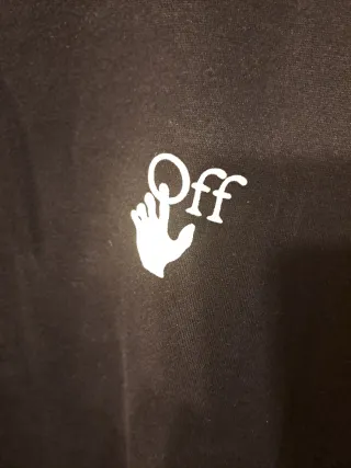 Sudadera Off White Negra Chico. No original.