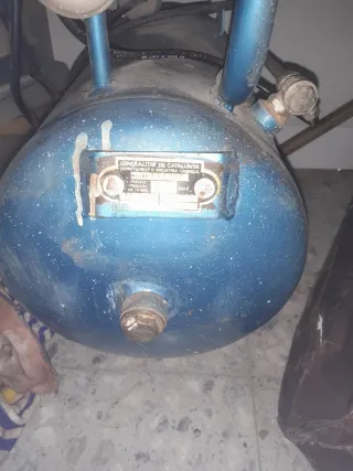 Compresor de aire azul