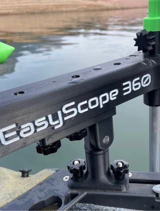 Soporte giratorio para sonda de pesca