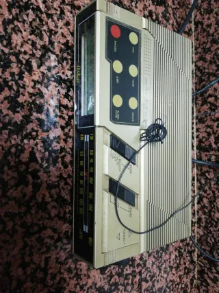 Radio despertador Oskar AM/FM