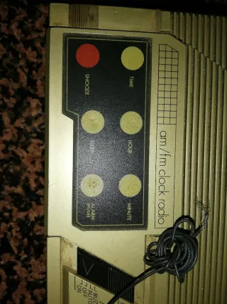 Radio despertador Oskar AM/FM