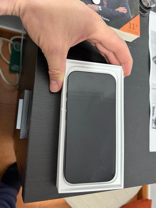 iPhone 16 Pro Negro/Gris