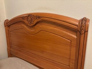 Dormitorio de pino macizo