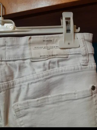 Pantalón pitillo blanco