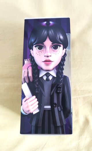 Minix Mercoledi Addams con Thing