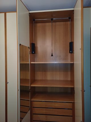 Armadio 6 ante legno beige e marrone