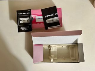Caja Nintendo GAME BOY Micro Rosa