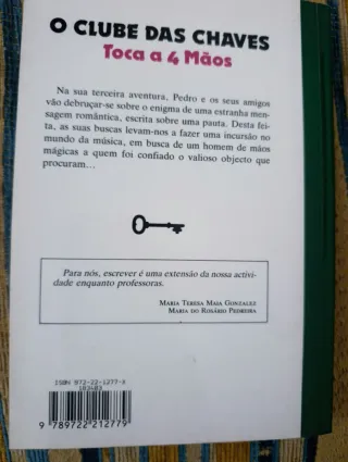 O Clube das Chaves Toca a 4 Mãos