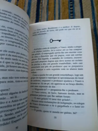 O Clube das Chaves Toca a 4 Mãos