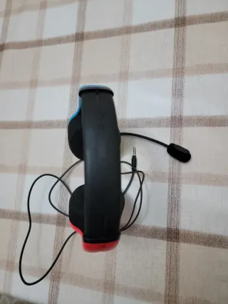 Cascos Nintendo Switch Rojo y Azul