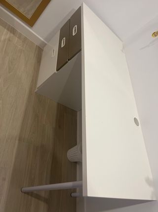 Scrivania giovanile con cassettiera