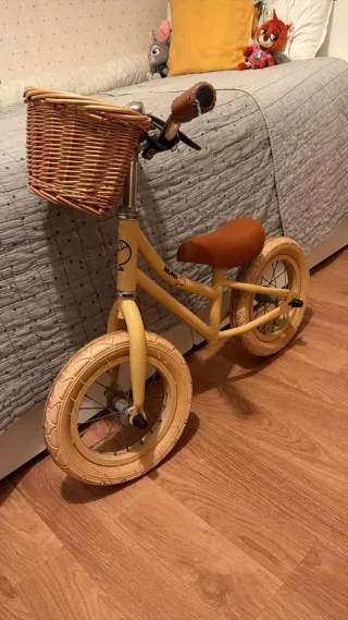 Bicicleta de equilibrio MUND PETIT color amarillo