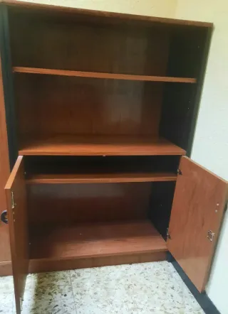Muebles de oficina Bubinga y negros