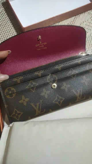 Portafoglio Louis  donna nuovo con scatola
