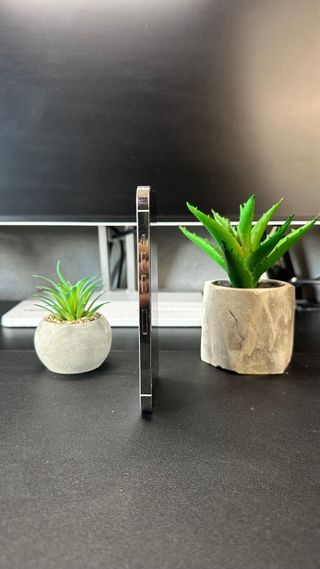 iPhone 13 Pro 100% batteria sana