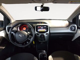 Toyota Aygo x-play