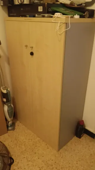 Armario de oficina o almacenaje