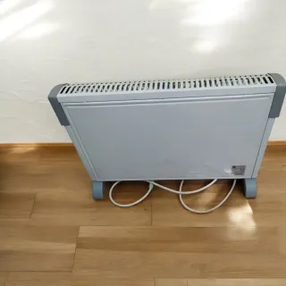 Calefactor eléctrico blanco y gris