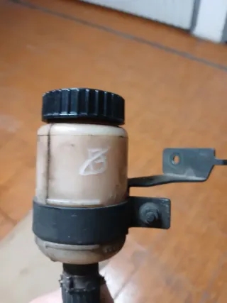 Depósito direção assistida Citroën Saxo