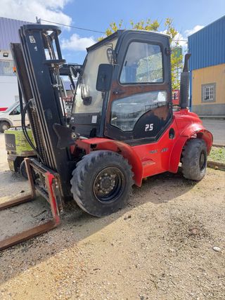 Carretilla elevadora 25T 4WD