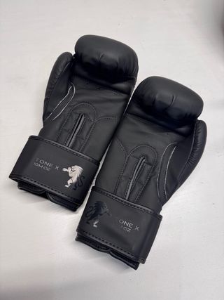 Guantes de boxeo Leone negros 10MOZ