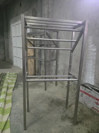 Estantería de acero para carnes/jamones