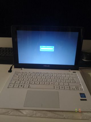 Portátil ASUS F200CA SonicMaster Para piezas