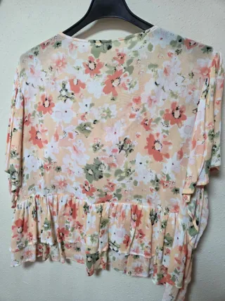 Blusa floral manga corta