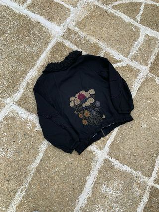 Chaqueta Bomber Vintage Bordada Floral Negra