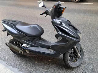 Yamaha Aerox 50cc Scooter Negra