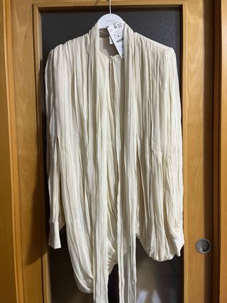 Blusa Zara Drapeada Hombros Colección Limitada