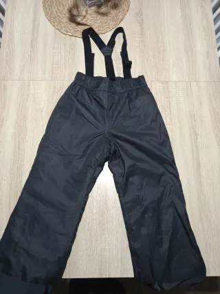 Conjunto nieve niña