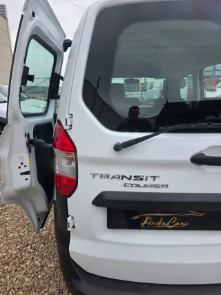 Ford Tourneo Courier 2016