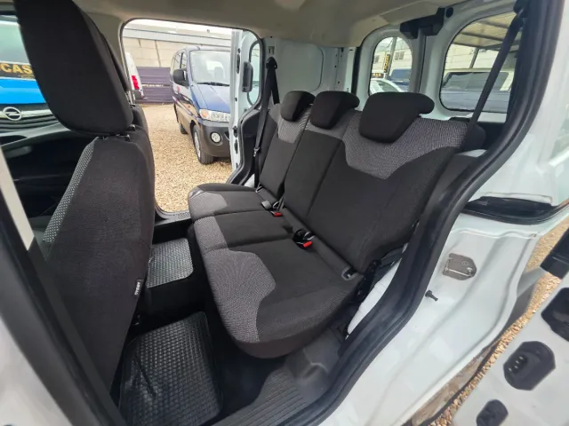 Ford Tourneo Courier 2016