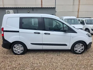 Ford Tourneo Courier 2016