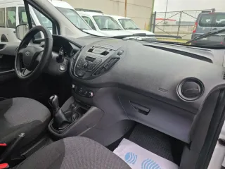 Ford Tourneo Courier 2016