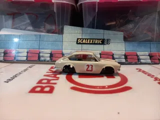 Carrocería Seat 850 Sport Coupe con chasis