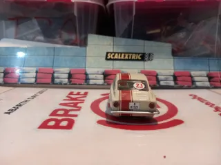 Carrocería Seat 850 Sport Coupe con chasis