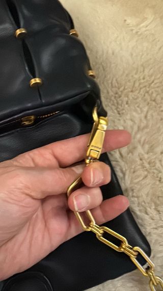 Borsa Pinko Nera con Dettagli Oro