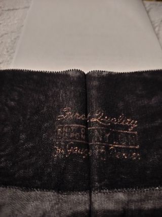 Medias de cristal antiguas con costura