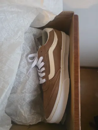 Tênis Vans Brooklyn LS Marrom e Branco