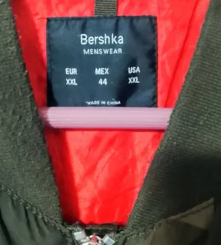 Chaqueta Bomber Camuflaje Bershka XXL