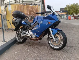BMW F800ST Azul