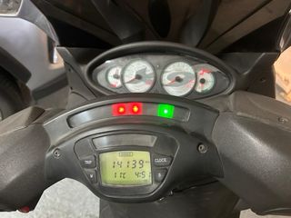 Piaggio X9 Evolution 125cc Maxi Scooter 2004