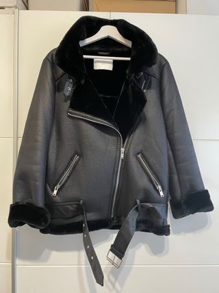 Chaqueta Biker Zara Negra con Pelo