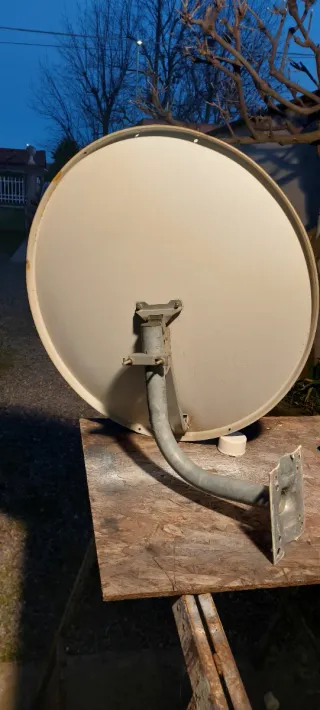 Antenna Parabolica C.E.A.R.T.