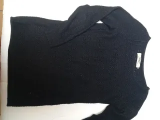 Jersey negro ajustado